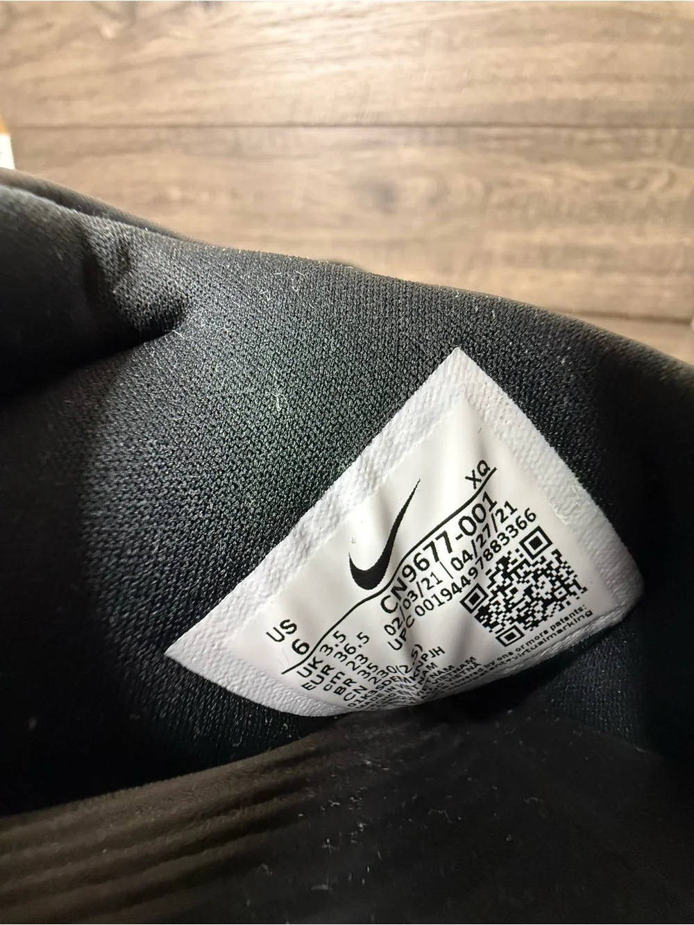Nike Sandals Slides Black with Gold Trim Size 6